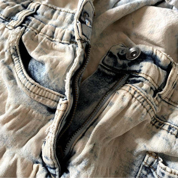 Acid Wash Denim Overalls - Picture 4 of 8